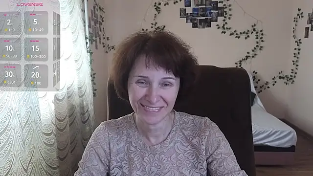 Snapshot of Lia_Tito chatting on October 24, 2025, 6:34 am Lia Tito online show from October 24, 2025, 6:34 am