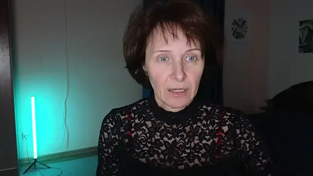 Snapshot of Lia_Tito chatting on October 28, 2025, 3:22 pm Lia Tito online show from October 28, 2025, 3:22 pm