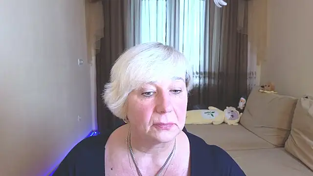 Snapshot of Milana_Milky chatting on October 21, 2025, 9:19 am Milana Milky online show from October 21, 2025, 9:19 am