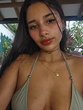 Lorena Mcfly online show from December 21, 2025, 12:51 pm