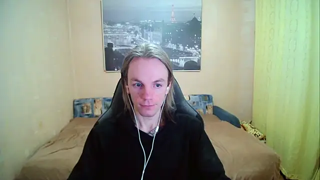 Snapshot of AdamDickens chatting on September 25, 2025, 8:04 pm AdamDickens online show from September 25, 2025, 8:04 pm