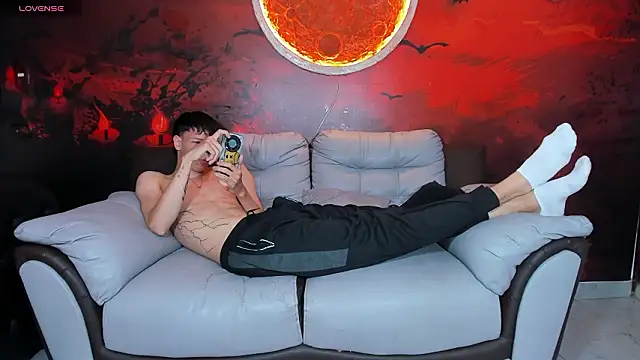 Party cocks online show from February 7, 2026, 5:26 am