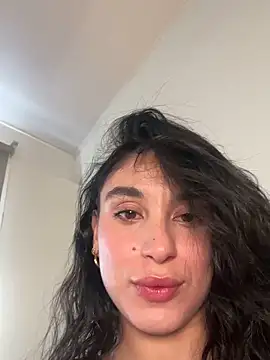 Snapshot of MonicaSalvatore chatting on November 3, 2025, 7:39 pm MonicaSalvatore online show from November 3, 2025, 7:39 pm