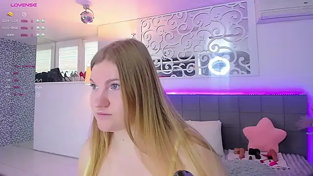 Snapshot of AshleyJoness chatting on November 20, 2025, 8:04 am AshleyJoness online show from November 20, 2025, 8:04 am