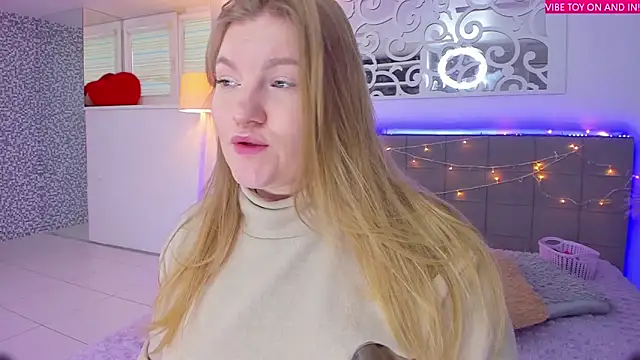 AshleyJoness online show from December 15, 2025, 6:19 am