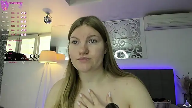 Snapshot of AshleyJoness chatting on November 5, 2025, 6:05 am AshleyJoness online show from November 5, 2025, 6:05 am