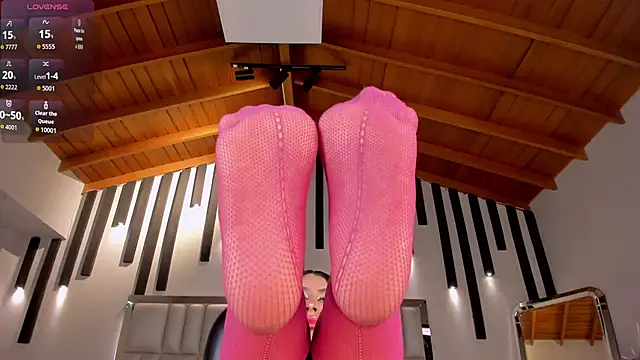 LeahLombardi  online show from March 15, 2026, 5:31 pm