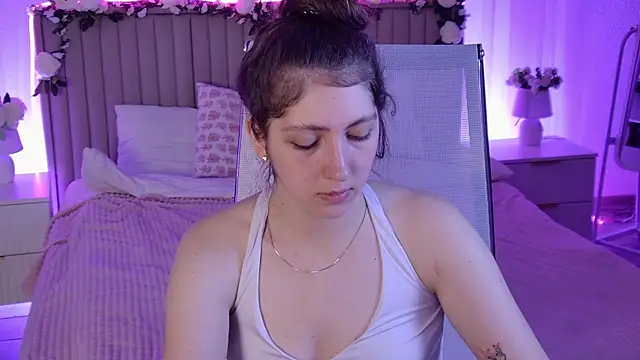 Snapshot of Mary_Miiller chatting on June 5, 2026, 6:52 am Mary Miiller online show from June 5, 2026, 6:52 am