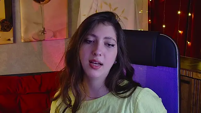 Snapshot of Mary_Miiller chatting on May 6, 2026, 9:57 am Mary Miiller online show from May 6, 2026, 9:57 am