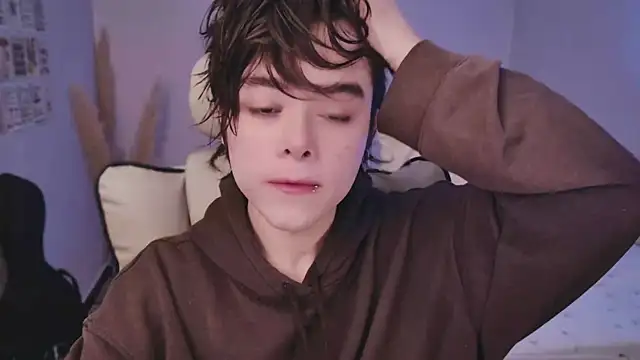 PaulTexx online show from October 19, 2025, 7:05 pm