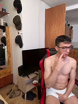 Snapshot of angelicious_ chatting on November 20, 2025, 12:39 pm angelicious online show from November 20, 2025, 12:39 pm