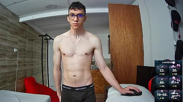 Snapshot of angelicious_ chatting on November 11, 2025, 12:22 pm angelicious online show from November 11, 2025, 12:22 pm