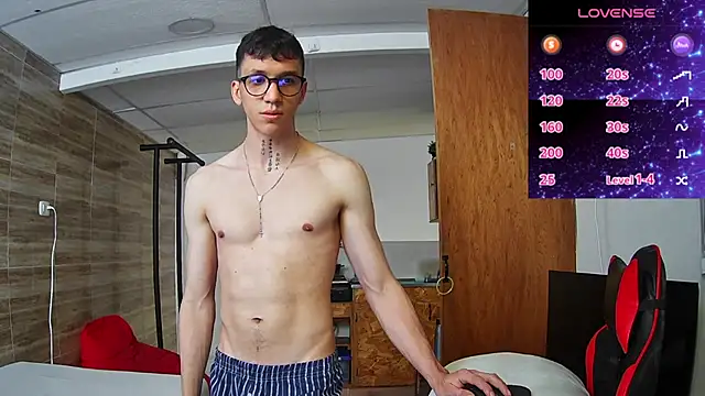 Snapshot of angelicious_ chatting on November 8, 2025, 7:06 pm angelicious online show from November 8, 2025, 7:06 pm