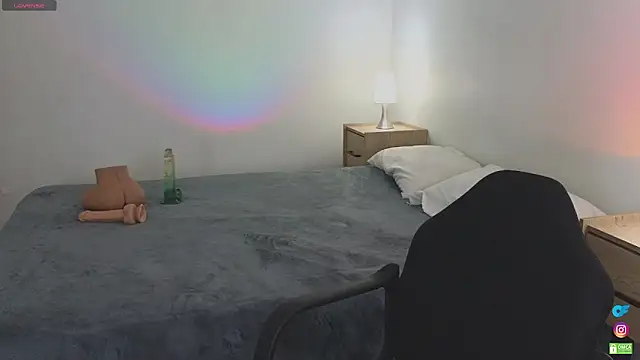 DeenSalvatore online show from February 11, 2026, 7:36 pm