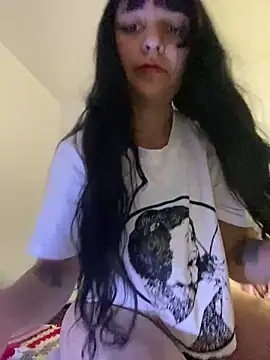 Abril thompson98 online show from October 17, 2025, 9:49 pm