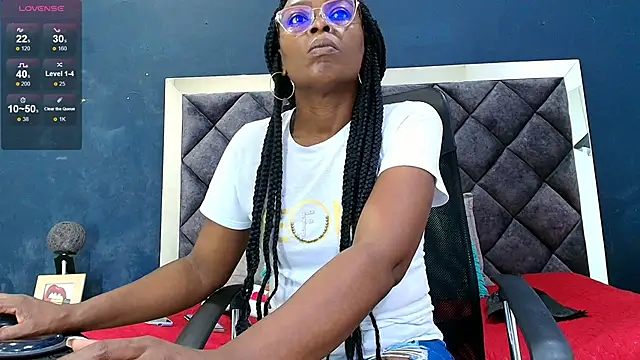 Snapshot of ebony__jheim chatting on October 7, 2025, 12:06 pm ebony jheim online show from October 7, 2025, 12:06 pm