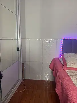 sophiemonroevip online show from April 12, 2026, 2:59 am