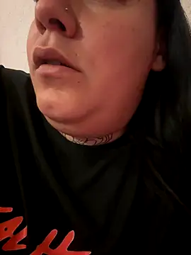 valen1891 online show from September 22, 2025, 12:49 am