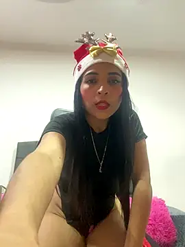 Snapshot of Rosa_25x chatting on December 22, 2025, 1:11 pm Rosa 25x online show from December 22, 2025, 1:11 pm