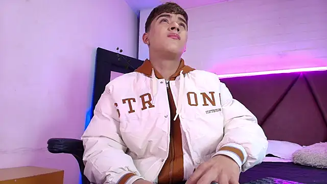 Lucass love online show from February 11, 2026, 1:00 pm