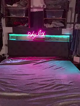 Shy Ivy online show from October 1, 2025, 9:51 pm