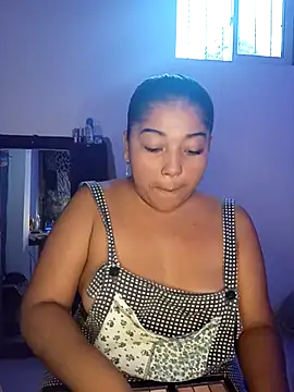 angelHeath13 online show from October 26, 2025, 10:32 pm