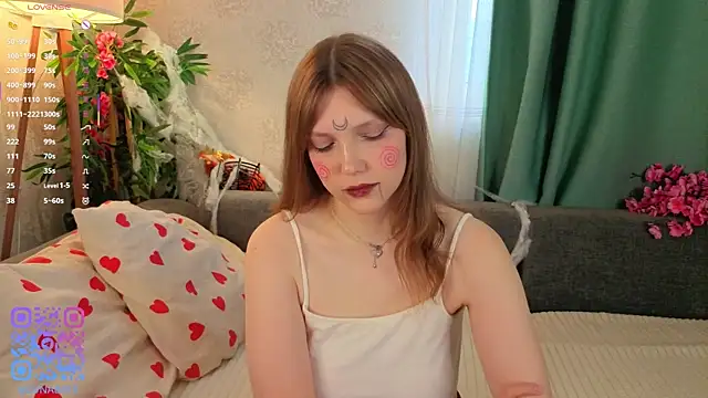 Lunabate online show from October 31, 2025, 5:04 am