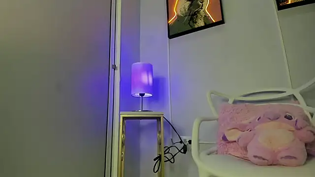 dulce fiore07 online show from January 16, 2026, 12:09 pm