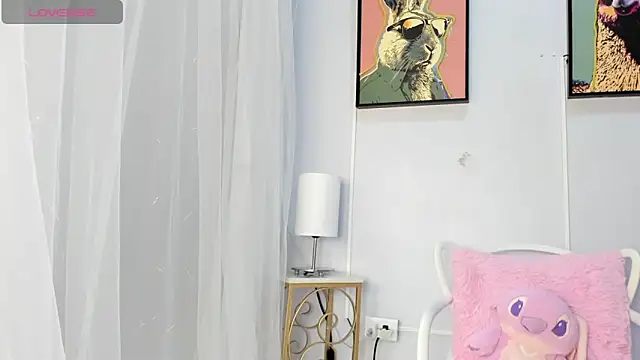 Snapshot of dulce_fiore07 chatting on May 23, 2026, 12:04 pm dulce fiore07 online show from May 23, 2026, 12:04 pm