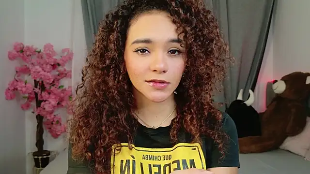 Snapshot of Taylor_Tina chatting on October 13, 2025, 5:31 am Taylor Tina online show from October 13, 2025, 5:31 am