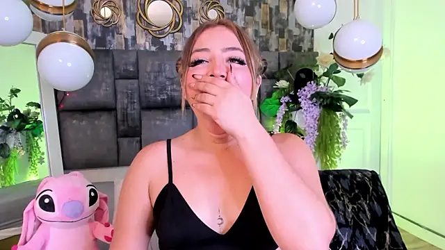 PatyLawrence online show from February 1, 2026, 4:11 am