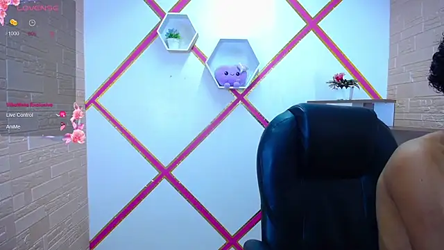 Snapshot of Blake_Mils chatting on October 21, 2025, 6:18 pm Blake Mils online show from October 21, 2025, 6:18 pm