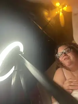 Fatpussybigass online show from July 17, 2026, 1:36 am
