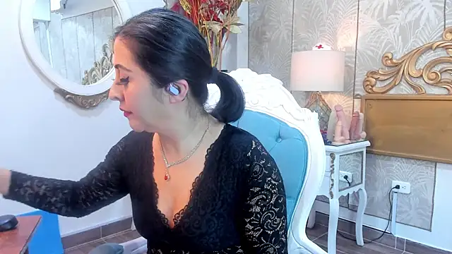 Snapshot of Scarlet__Milff chatting on February 10, 2026, 3:00 pm Scarlet Milff online show from February 10, 2026, 3:00 pm