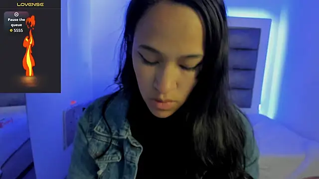 Snapshot of Andrea_brunnette chatting on November 26, 2025, 12:27 pm Andrea brunnette online show from November 26, 2025, 12:27 pm