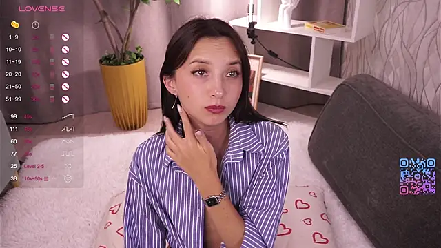 DaisyBlaze online show from September 14, 2025, 4:51 pm