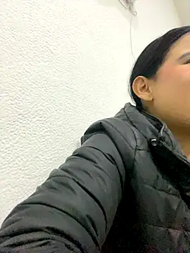 Aisha poweer online show from October 10, 2025, 3:07 am