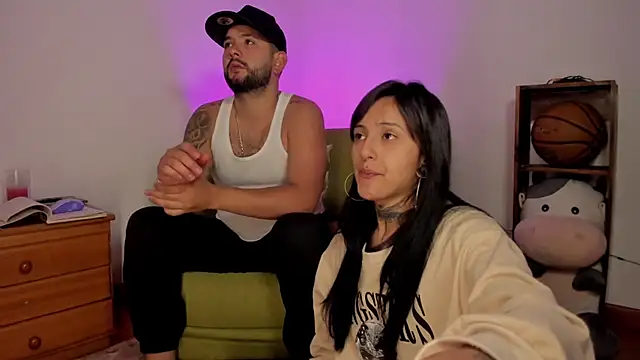 lola n apolo online show from October 1, 2025, 2:38 am