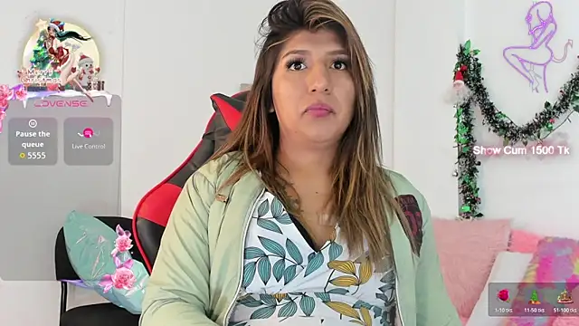 Ariana-Fernandez online show from December 22, 2025, 12:27 pm