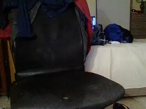 Snapshot of KalendaXL chatting on September 9, 2025, 11:36 pm KalendaXL online show from September 9, 2025, 11:36 pm