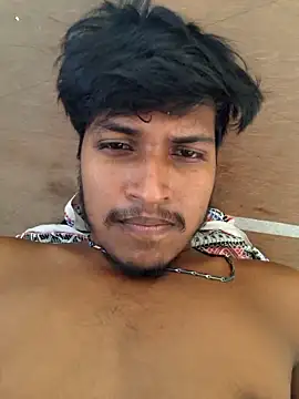 rohanh234 online show from October 19, 2025, 9:23 am