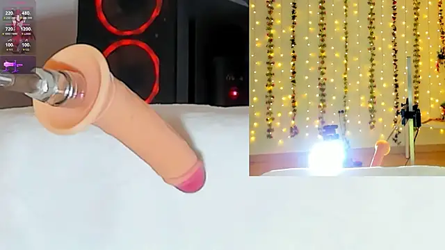 Kitty  Rose   online show from October 29, 2025, 10:25 am