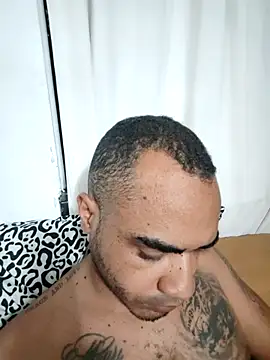 Snapshot of SanChacal5694 chatting on October 16, 2025, 2:20 am SanChacal5694 online show from October 16, 2025, 2:20 am