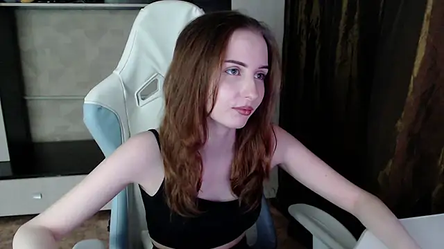 Cutti Crystal online show from February 5, 2026, 2:02 pm