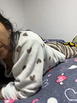 Snapshot of Huitaca_ chatting on February 7, 2026, 5:37 am Huitaca online show from February 7, 2026, 5:37 am