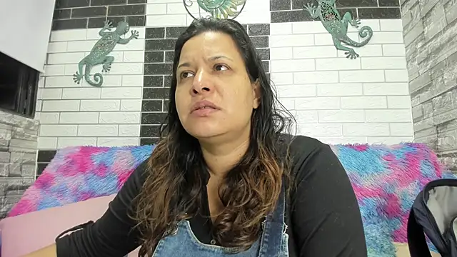 Sandra Milf love online show from October 1, 2025, 3:11 am