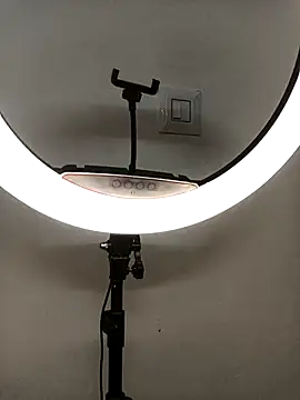 Sexy kaira01 online show from October 17, 2025, 3:36 pm