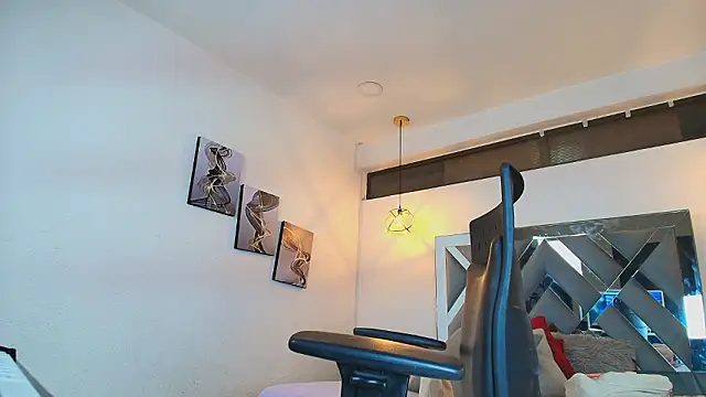 Rossi ss1 online show from February 7, 2026, 4:09 am