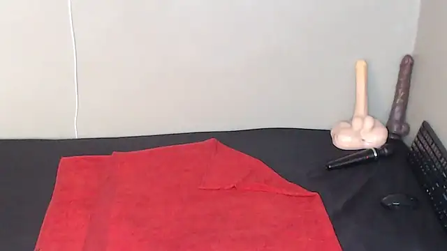 TrishahXo online show from February 6, 2026, 3:30 pm