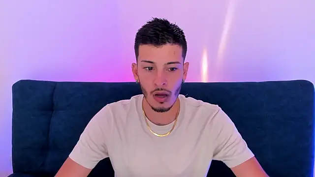  Monster cock4u  online show from September 29, 2025, 10:37 pm